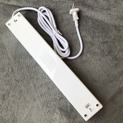 Ổ Cắm 6 Lỗ 3 Chấu Dây 2 Mét Điện Quang ĐQ ESK 2WR 63ECO - Trắng Đỏ