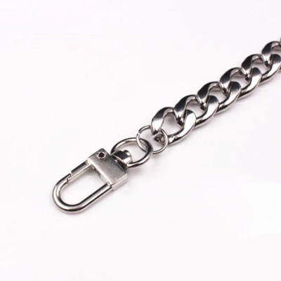 Dây chuyền vòng cổ khoá móc bản to ấn tượng cá tính