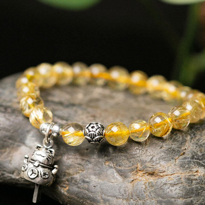 Vòng tay đá thạch anh tóc vàng charm mèo thần tài mệnh thủy, kim - Ngọc Quý Gemstones