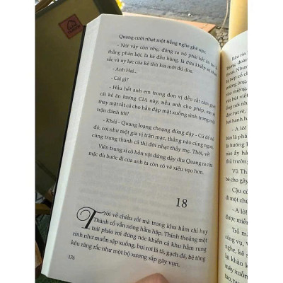 [Ấn bản kỷ niệm 80 năm Cách mạng tháng Tám và Quốc khánh 2/9] MƯA ĐỎ – Chu Lai – Vietnambook