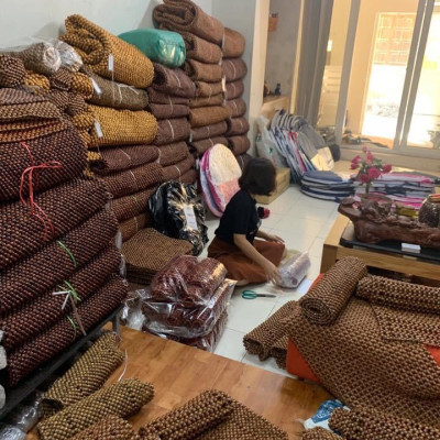 Chiếu Hạt Gỗ Hương Mộc Cao Cấp - Kích Thước 1,5mx1,9m hạt 1.8cm ( video , hình thật )