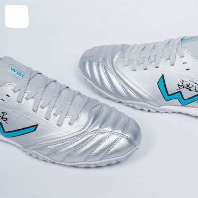 Giày đinh đá bóng sân cỏ nhân tạo Thunder Chất liệu: TPU kết hợp Microfiber siêu bền, chống thấm