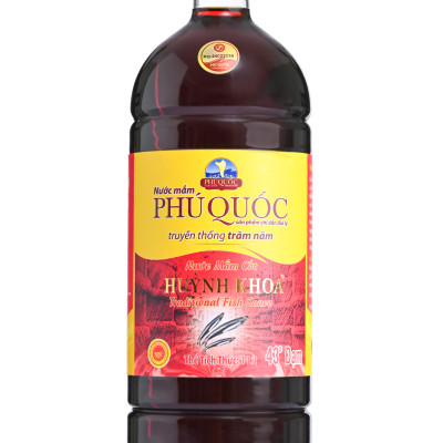 Đặc Sản Kiên Giang - Nước mắm truyền thống Phú quốc - Huỳnh Khoa - 43 đạm chai 1 lít