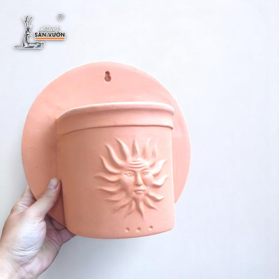 Chậu Treo Tường Đất Nung Hoa Văn Mặt Trời | Trang Trí Ban Công Treo Tường | Style Rustic | 24×24×15cm
