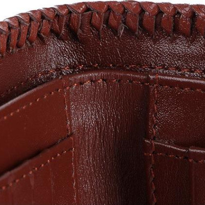 Bóp nam Huy Hoàng da cá sấu nguyên con đan viền kiểu đứng màu nâu đỏ HT2765