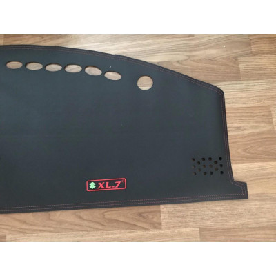 Thảm taplo xe Suzuki XL7 2020-2023 nhung lông cừu, da carbon có chống trượt cao cấp