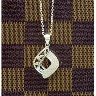 Dây chuyền bạc Ý 925 Huệ Ngân -Hình OVAN Lá xinh D1919