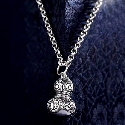 Dây chuyền phong thủy bằng Tittan mặt hình hồ lô Tài Lộc - HL01