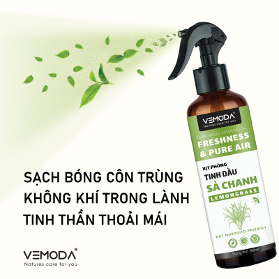 Bình Xịt phòng tinh dầu Sả Chanh, Bạc hà, Quế, Bạch đàn chanh Vemoda giúp hỗ trợ đuổi muỗi, thơm phòng nhanh chóng. Chai xịt hỗ trợ đuổi muỗi từ tinh dầu thiên nhiên