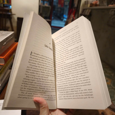 Sách - Fifty Things that Made the Modern Economy by Tim Harford - Nonfiction/ Economics /History in English