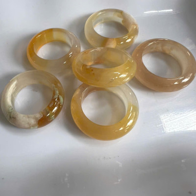 Nhẫn Nữ mới Đá Mã Não Bông Vàng Trắng Đậm Nhạt Bóng Đẹp Ni 17mm Cao 7mm Dầy 4mm Chị em Nữ mệnh Kim mệnh Thủy mệnh Thổ đeo lên tay xinh xắn may mắn ạ