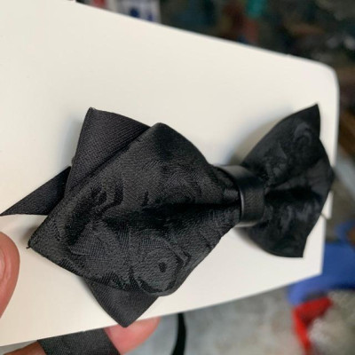 Nơ đeo cổ nam gấm lụa in hoa Hồng chìm