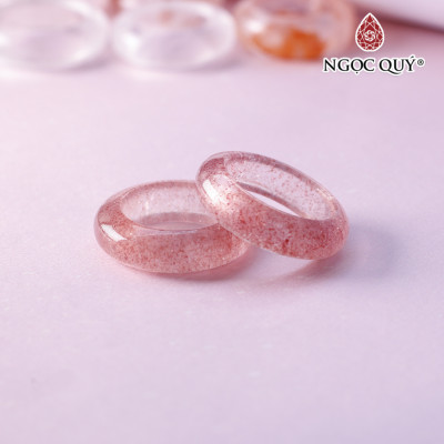 Nhẫn thạch anh dâu đỏ đường kính trong 17mm mệnh hỏa, thổ - Ngọc Quý Gemstones