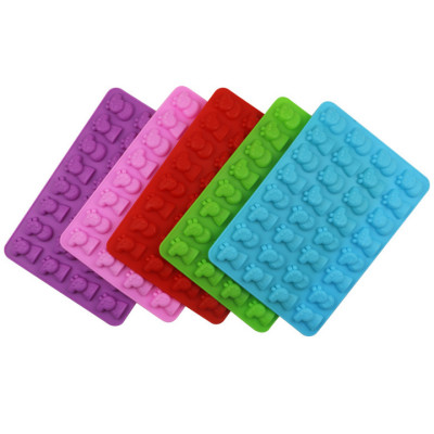 Khuôn silicon làm rau câu, kẹo dẻo chip chip , socola 32 heo con Peppa Cute - Mã số 1118