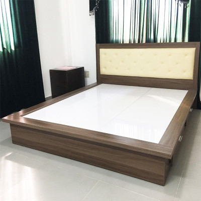 Giường ngủ cao cấp Tundo màu nâu 180cm x 200cm