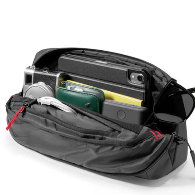 Túi Đeo Chéo TOMTOC Arccos carrying for steam deck console and accessories Black G47M1D1 (A0537D1) - Hàng Chính Hãng