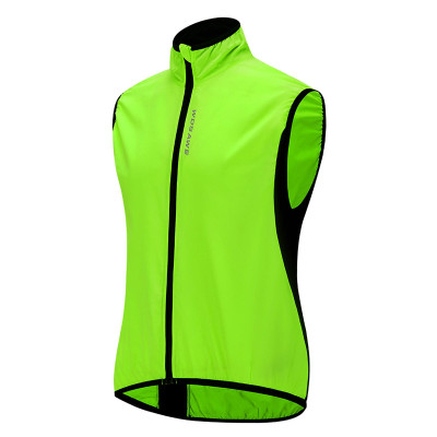 Áo khoác, áo phông cụt tay àm từ vải polyester thoáng khí, nhẹ, chống gió và thấm nước, thích hợp cho các hoạt động ngoài trời