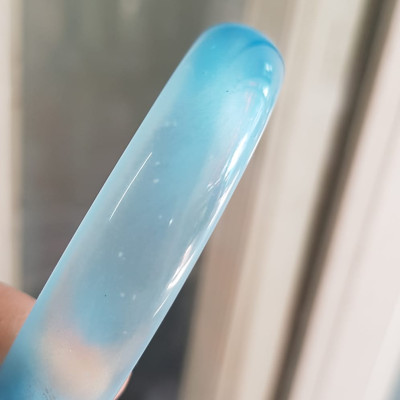 Vòng tay nữ đá mắt mèo Xanh dương nhẹ bản hẹ mới Ni 53mm x cao 12mm x dầy 6,5mm Nữ 49kg - 54kg đeo Vòng màu xanh dương nhẹ xinh tươi đẹp rẻ lắm chuẩn hợp nữ mệnh thuỷ mệnh mộc ạ