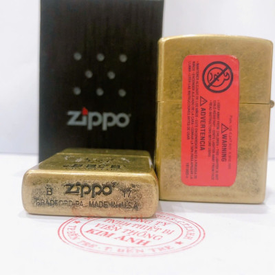 Hộp quẹt zippoo bao thuốc Jet hàng chính hãng USA vỏ đồng nguyên khối có tem đỏ 2 mẫu trơn nhám (giao bất kỳ) , Bật lửa zippoo jet vàng (trơn/nhám) độc đáo
