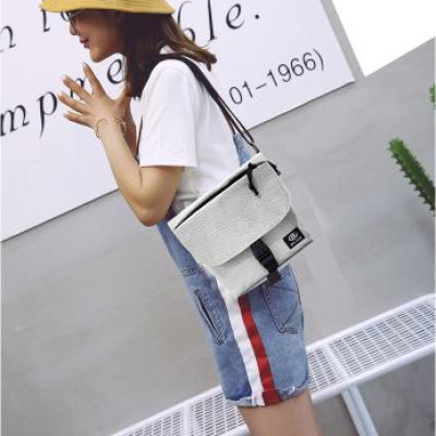 Túi đeo chéo nam nữ unisex du lịch thời trang Hàn quốc BEE GEE 061