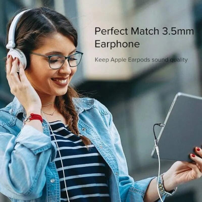 Ugreen UG30756US211TK 10CM màu Xám Cáp Lightning sang cổng âm thanh 3.5mm - HÀNG CHÍNH HÃNG