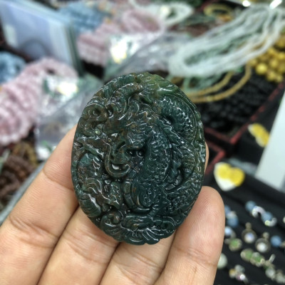 Mặt dây chuyền rồng đá ngọc băng tảo