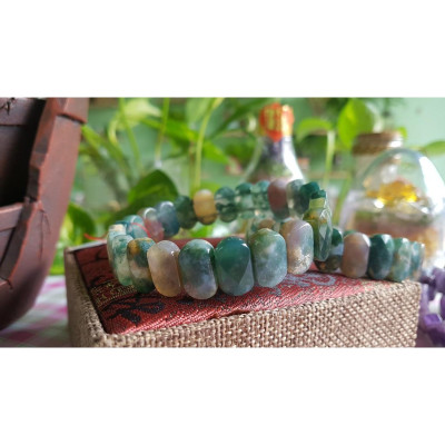 Vòng tay đá phong thủy