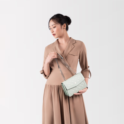 Túi Yuumy ( Thời trang nữ đi chơi nắp gập size 22 - Túi đeo chéo da Seasand YN140 )