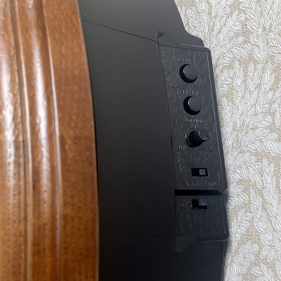 Đồng hồ Rhythm Magic Motion 4MH438WU06 – 42.4 x 52.5 x 12.5cm. Dùng PIN.