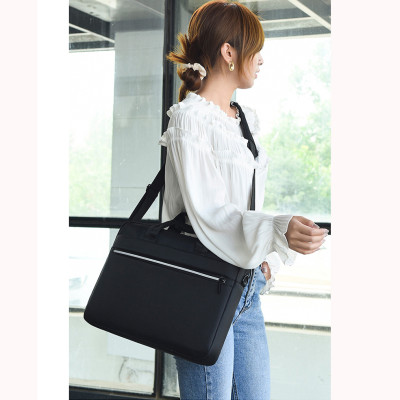 Túi Xách Nam Nữ Công Sở, Cặp Đựng Laptop 15.6 Inch BEEGEE CCS5516A