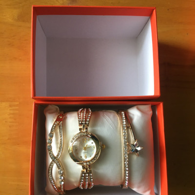 Combo phụ kiện đeo tay  3 món , phong cách thanh lịch thời trang  sang trọng cho nữ 