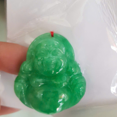 Mặt dây chuyền Nữ Phật Di Lặc bụng tròn Đá Ngọc Cẩm Thạch Xanh tươi đều đẹp Size C40mm x N37mm x S12mm Anh Chị bọc Vàng đeo đẹp ạ