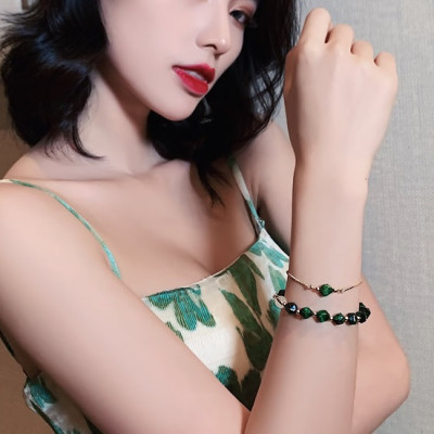 Combo 2 Lắc tay Ngọc Lục bảo, Chất liệu Đá Thạch Anh Ngọc Lục (Quart Group), cỡ hạt 7-8li, Kèm bản Photocopy KIỂM ĐỊNH ĐÁ QUÝ TẠI SJC – MS G87695 -  kèm hộp đựng Hoa Hồng, mẫu CrownX.436B.2