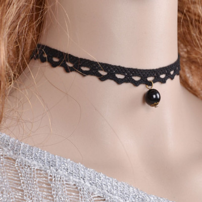 Vòng cổ choker tattoo V69 ren đen đính hạt
