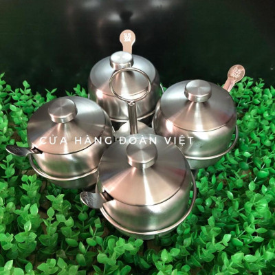 Bộ Hủ Đựng Gia Vị Nhà bếp, Lọ Đựng Gia Vị - Inox 304 C.Lượng - 4 Hủ Kèm Khay Đựng. Đồ dùng nhà bếp. Chuyên phục vụ Sp Gi