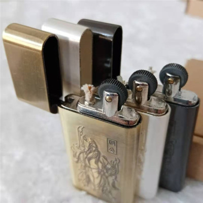 Vỏ Hột Quẹt Bật Lửa Xăng Đá Dolphin HY-699Q Khắc Hình Quan Công Độc Lạ - Nhiều Màu