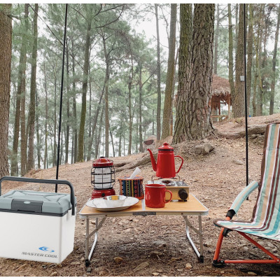 Thùng đá giữ nhiệt đa năng Sanka Master Cool, làm bằng nhựa cao cấp bền đẹp và an toàn cho thời gian sử dụng lâu dài - nội địa Nhật Bản 