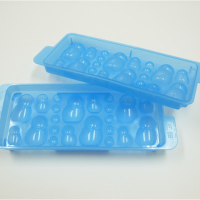 Combo 01 Khay nhựa làm đá hình người tuyết Kokubo DeLijoy + 01 Cốc nhựa uống nước nắp mềm Yamada G&B có chỗ cắm ống hút tiện lợi- Made in Japan