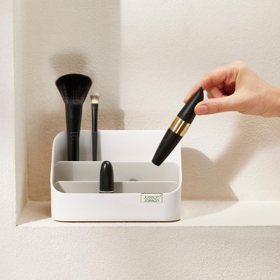 Hộp đựng đồ trang điểm 3 ngăn Joseph Joseph 004373