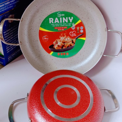 CHẢO CHỐNG DÍNH RAINY 2 QUAI INOX ROYAL 2.2 LY -26 cm , 28 cm và 30 cm- Hàng Chính Hãng