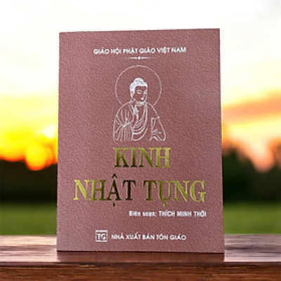 Kinh Nhật Tụng Bìa Giấy Ép Nhũ Vàng (Khổ 11.5 x 15.5 cm)