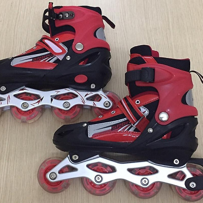 Giày Trượt Patin MacBuy Gắn Đinh Phát Sáng Cao Cấp (Size M)