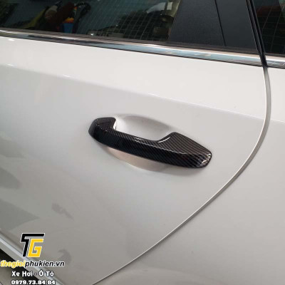 Ốp tay nắm cửa xe Kia New K3 2022 nhựa ABS vân Carbon cao cấp