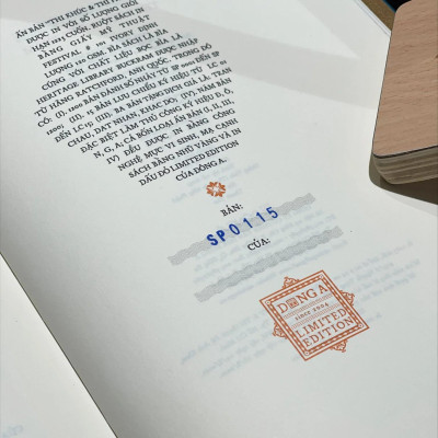 Trăm Năm Nobel - Thi Khúc Và Thi Phẩm - Ấn Bản Giới Hạn - Bìa Cứng