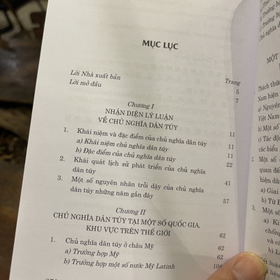 CHỦ NGHĨA DÂN TÚY TRONG ĐỜI SỐNG CHÍNH TRỊ THẾ GIỚI – Phùng Chí Kiên, Nguyễn & Văn Nhu  - Nxb Chính trị Quốc gia sự thật – bìa mềm