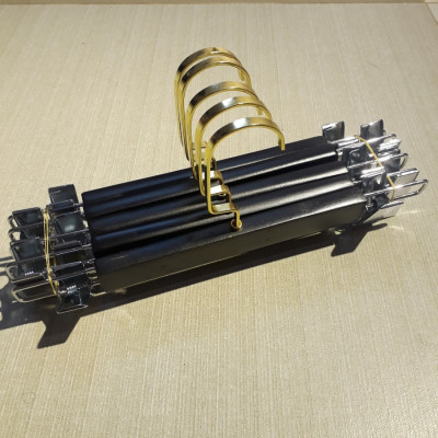 Bộ 10 & 20 Móc Kẹp Quần Bằng Gỗ Sơn Đen LUXURY