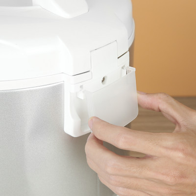 Nồi Cơm Điện Nắp Gài Panasonic SR-MVN18LRAX (1.8L) Màu Xám sang trọng - Công suất 650W - Lòng nồi phủ hợp kim nhôm chống dính độ bền cao - Công nghệ nấu 1D - Hàng chính hãng - Bảo Hành Chính Hãng 12 tháng