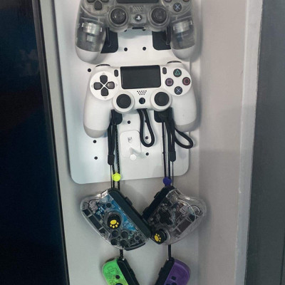 Bảng lỗ Pegboard Dola Home nhỏ gọn kim loại cao cấp treo tường treo quần áo, móc khóa, đồ dùng cần thiết