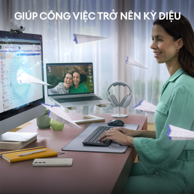 Bàn phím không dây mỏng Logitech Signature K950 - Hàng Chính Hãng