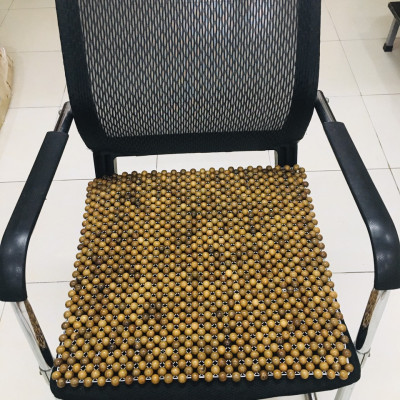 Đệm Lót Ghế Xe Ô Tô Hạt Gỗ Bách Xanh ( video , hình thật )